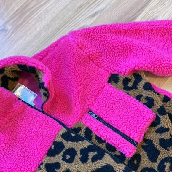 Blossom Boutique Cortney Sherpa Hot Pink and Leopard, Size M - Picture 2 of 5